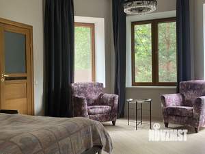 Дом 720м², 3-этажный, участок 21 сот.  