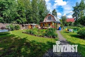 Дом 60м&sup2;, 2-этажный, участок 9 сот.  