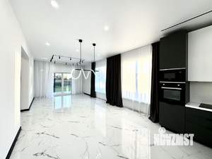 Коттедж 181м², 2-этажный, участок 10 сот.  