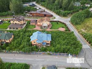Дом 271м², 2-этажный, участок 18 сот.  