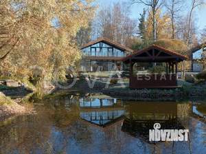 Дом 637м², 3-этажный, участок 16 сот.  