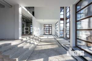 Дом 3060м², 3-этажный, участок 132 сот.  