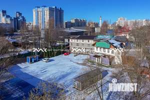 Дом 1109м², 3-этажный, участок 29 сот.  