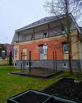 Дом 399м&sup2;, 2-этажный, участок 12 сот.  