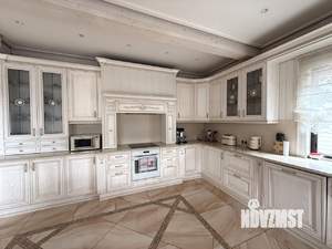 Дом 320м², 2-этажный, участок 9 сот.  