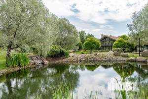 Коттедж 608м&sup2;, 2-этажный, участок 18 сот.  