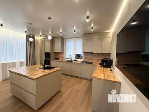 Дом 235м², 2-этажный, участок 9 сот.  