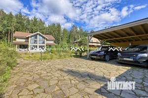Дом 260м², 2-этажный, участок 12 сот.  