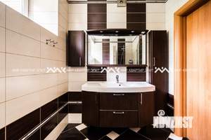 Дом 500м², 3-этажный, участок 25 сот.  