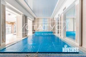 Дом 700м², 3-этажный, участок 26 сот.  