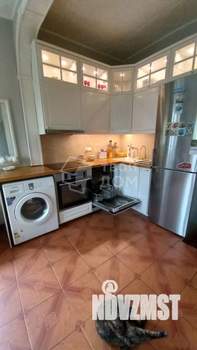Дом 280м², 3-этажный, участок 12 сот.  