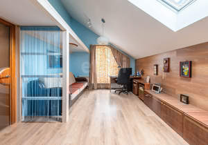 Дом 225м², 2-этажный, участок 15 сот.  