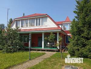 Дом 213м², 2-этажный, участок 11 сот.  