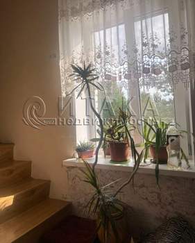 Дом 195м², 3-этажный, участок 15 сот.  