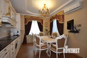 Коттедж 281м², 3-этажный, участок 11 сот.  