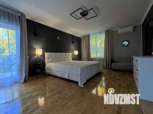 Коттедж 544м², 3-этажный, участок 40 сот.  