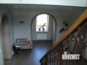 Дом 328м², 3-этажный, участок 16 сот.  
