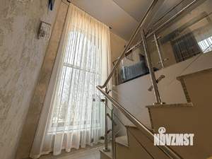 Дом 667м², 2-этажный, участок 18 сот.  