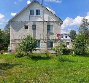 Дом 195м², 3-этажный, участок 15 сот.  