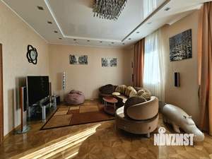 Таунхаус 246м², 4-этажный, участок 3 сот.  