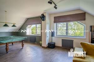 Коттедж 382м², 3-этажный, участок 6 сот.  