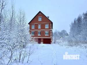 Коттедж 264м², 2-этажный, участок 19 сот.  