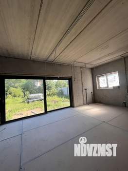 Дом 300м², 3-этажный, участок 10 сот.  