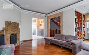 Дом 188м², 3-этажный, участок 3 сот.  