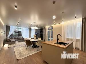 Дом 235м&sup2;, 2-этажный, участок 9 сот.  