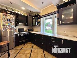 Дом 180м², 2-этажный, участок 12 сот.  