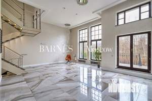 Таунхаус 263м&sup2;, 3-этажный, участок 2 сот.  