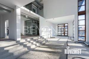 Дом 3060м², 3-этажный, участок 132 сот.  