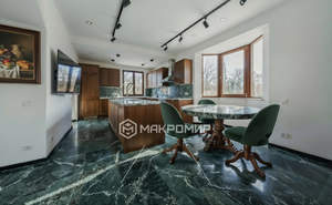 Дом 162м², 2-этажный, участок 12 сот.  