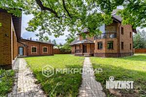 Дом 285м², 3-этажный, участок 12 сот.  