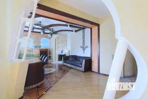 Таунхаус 346м&sup2;, 4-этажный, участок 15 сот.  