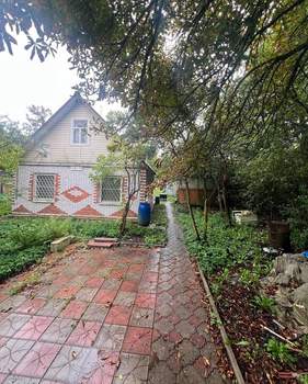 Дом 36м², 2-этажный, участок 8 сот.  