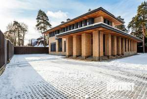 Коттедж 529м², 2-этажный, участок 21 сот.  