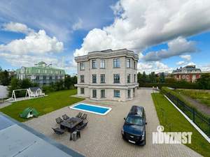 Дом 841м², 3-этажный, участок 23 сот.  