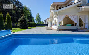 Дом 448м&sup2;, 2-этажный, участок 16 сот.  