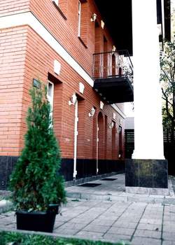 Дом 238м², 3-этажный, участок 7 сот.  