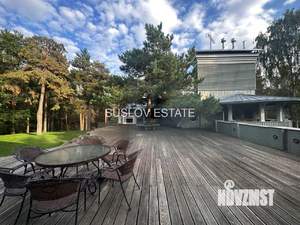 Дом 1000м², 2-этажный, участок 48 сот.  