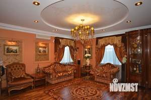 Коттедж 281м², 3-этажный, участок 11 сот.  
