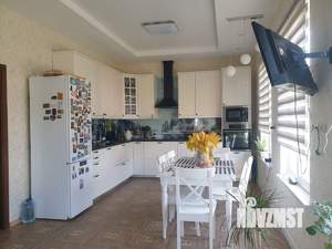 Дом 187м², 2-этажный, участок 9 сот.  