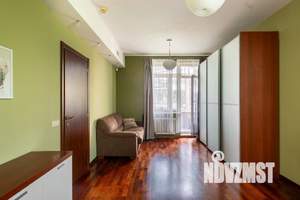 Таунхаус 265м², 4-этажный, участок 2 сот.  