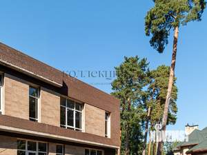 Коттедж 1016м², 3-этажный, участок 30 сот.  