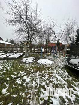 Дом 61м², 2-этажный, участок 8 сот.  