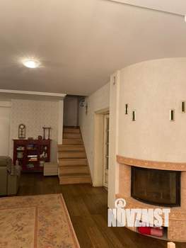 Дом 250м², 2-этажный, участок 26 сот.  