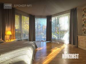 Дача 544м², 4-этажный, участок 18 сот.  