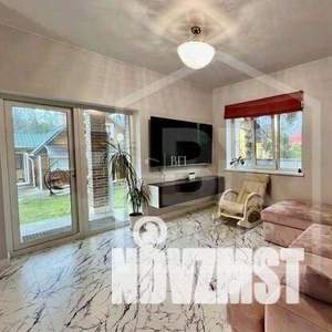 Коттедж 186м², 2-этажный, участок 8 сот.  