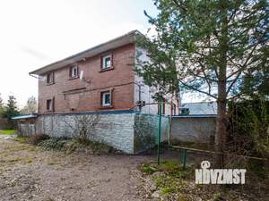 Дом 249м², 3-этажный, участок 16 сот.  